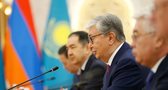 Армянский рынок представляет большой интерес для казахстанской промышленности - Токаев