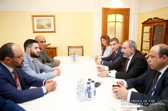 Пашинян обсудил с армянскими предпринимателями Казахстана реализацию инвестпрограмм в Армении