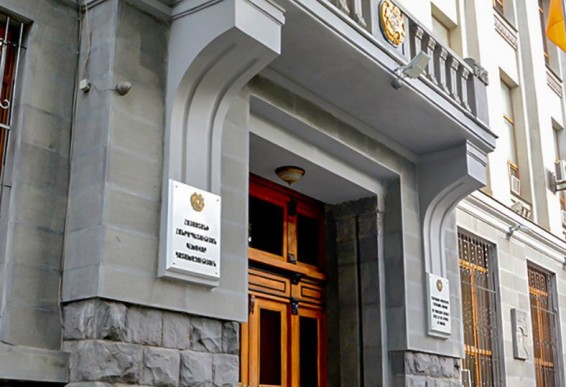 Կաշառք ստանալու և դրան օժանդակելու կասկածանքով ձերբակալվել են Գյումրու քաղաքապետարանի բաժնի պետը և աշխատակից