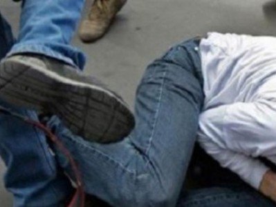 Երևանում 16-ամյա տղային ծեծել են եւ թողելով փողոցում հեռացել. նա հիվանդանոցում է