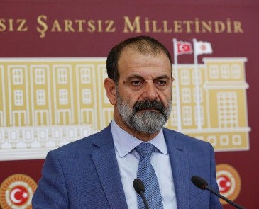 Քրդական կուսակցության պատգամավորը մեջլիսում բարձրացրել է ասորիների կոտորածի հարցը