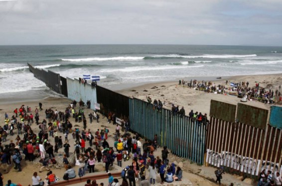 Մեքսիկան ԱՄՆ-ի հետ սահմանին շուրջ 15 000 զինվորական է տեղակայել