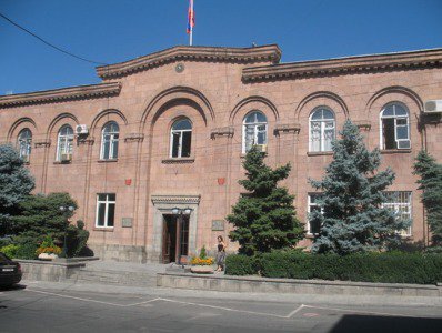 Փաշինյանն աշխատանքից ազատել է Արագածոտնի փոխմարզպետին