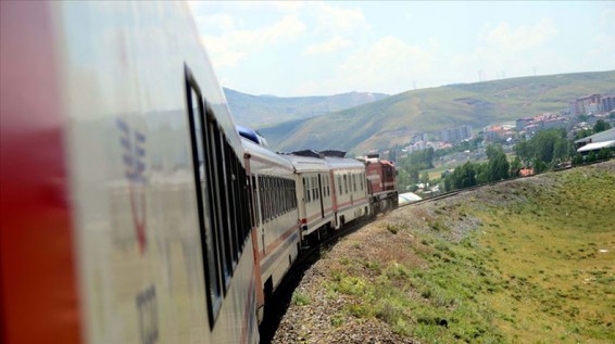 8 տարվա դադարից հետո վերագործարկվել է Թեհրան-Վան գնացքը