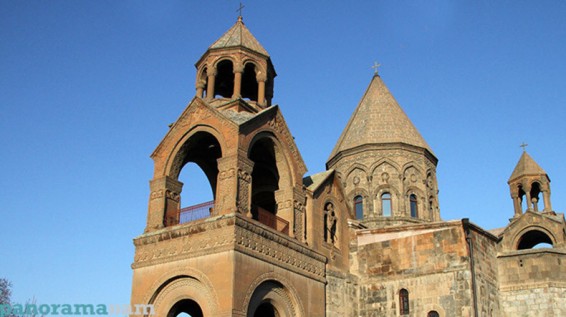 Сегодня День памяти Св. царя Трдата, царицы Ашхен и девы Хосровидухт