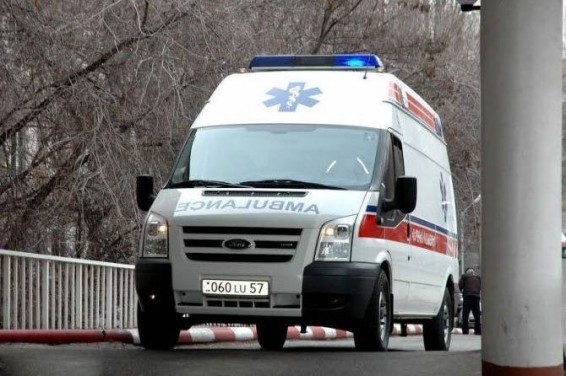 Երևանում 50-ամյա կինը նետվել է պատուհանից, արնաշաղախ կնոջը նկատել են անցորդները