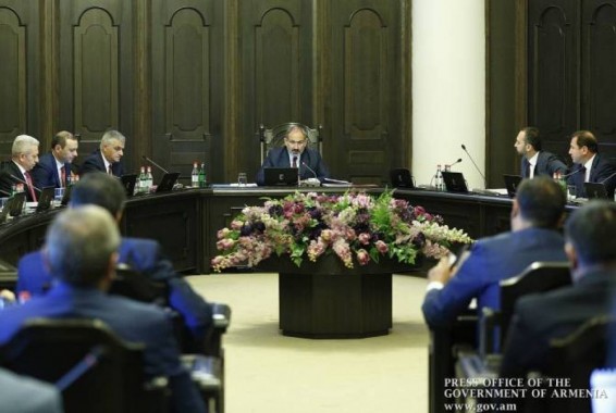 Սևանում լողալն անվտանգ է. կառավարության նիստում պարզաբանվել է Սևանի շուրջ ստեղծված իրավիճակը
