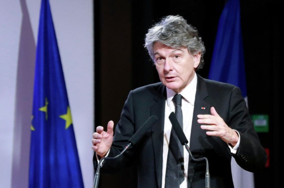 Անհայտ անձինք թալանել են Ֆրանսիայի էկոնոմիկայի նախկին նախարարի բնակարանը՝ նրան ու տիկնոջը փակելով զուգարանում