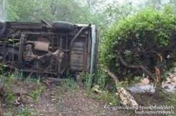 Վարդենիս-Սոթք ավտոճանապարհին 07-ը դուրս է եկել երթևեկելի հատվածից և ընկել ձորը. կան վիրավորներ