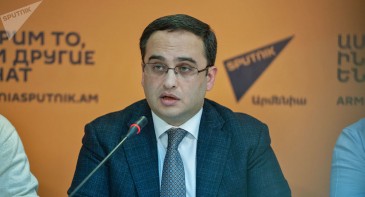 Ուղիղ. Ռոբերտ Քոչարյանի գրասենյակի ղեկավար Վիկտոր Սողոմոնյանի մամուլի ասուլիսը