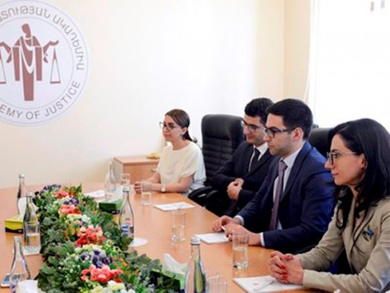 Ռուստամ Բադասյանը շրջել է Արդարադատության Ակադեմիայում. ԱՆ