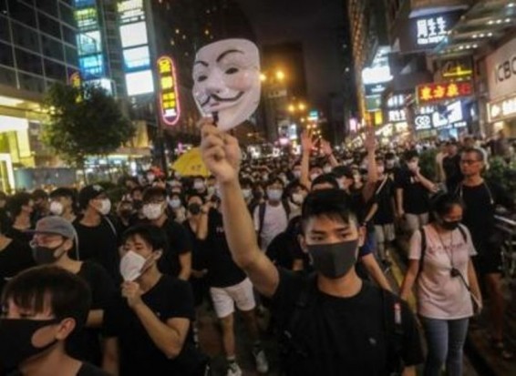 Հոնկոնգում ցուցարարները ոստիկանության հետ բախումներից հետո կարգի են բերել մետրոն