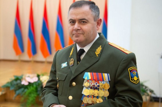 Գլխավոր շտաբի պետ Արտակ Դավթյանի դիրքերը խախուտ են. «Ժամանակ»