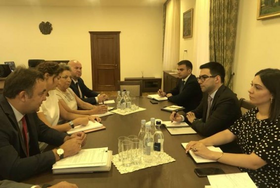 Ռուստամ Բադասյանը ԵԱՀԿ ներկայացուցիչների հետ քննարկել է հակակոռուպցիոն ոլորտին վերաբերող հարցեր
