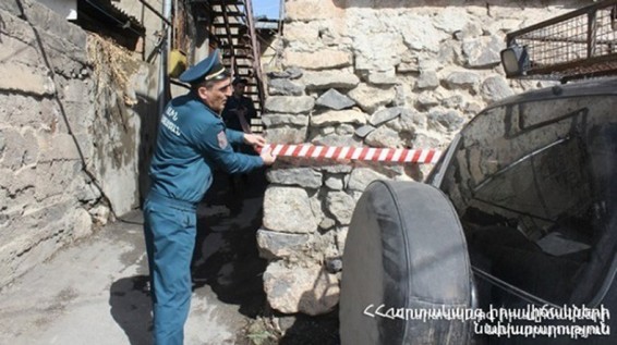 Կոնդում տան պատը մասամբ փլուզվել է՝ փակելով երթևեկությունը