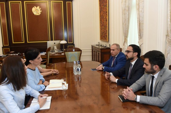 Տիգրան Ավինյանն ընդունել է Ինֆորմացիայի ազատության կենտրոնի նախագահին