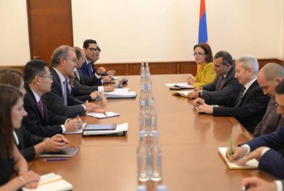 Ատոմ Ջանջուղազյանն ընդունել է Արժույթի միջազգային հիմնադրամի պատվիրակությանը