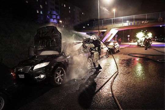 Ստոկհոլմում և Մալմյոյում մի շարք ավտոհրդեհներ են տեղի ունեցել