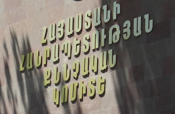 «ԿԱՎԶ» մակնիշի ուղևորատար ավտոբուսը բախվել է զինվորական «Կամազ» մակնիշի ավտոմեքենային կցված հրանոթին