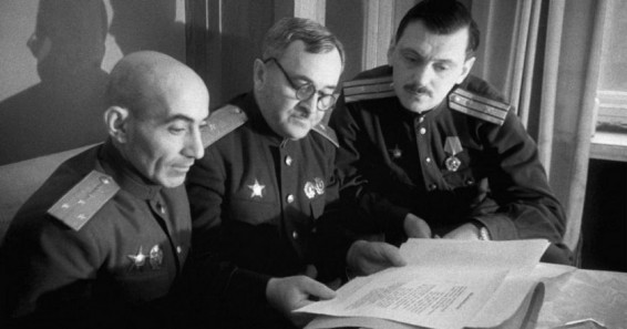 Подчиняюсь армянскому Католикосу: автор слов гимна СССР Эль-Регистан