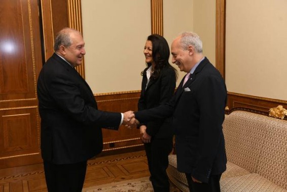 Արմեն Սարգսյանն ընդունել է IEEE Computer Society-ի և «Սինոփսիս Արմենիա»-ի նախագահներին