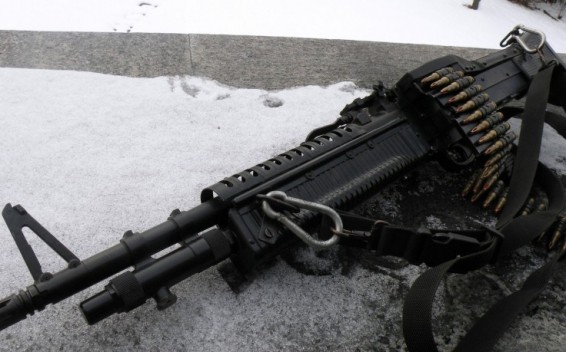 81-ամյա տղամարդը գնդացիր է հանձնել