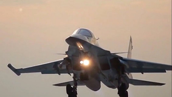 Российские бомбардировщики нанесли удар по объектам ИГ в Сирии