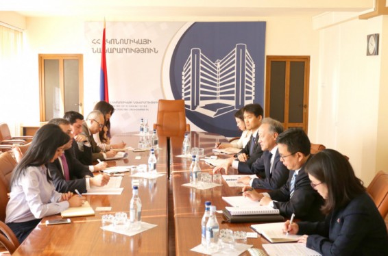 Էկոնոմիկայի փոխնախարարն ընդունել է ՀՀ-ում Կորեայի դեսպանին. կողմերը համաձայնություն են ձեռք բերել առաջիկայում գործարար կապերի ամրապնդմանն ուղղված գործընթացների շուրջ