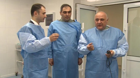 Меценат Карен Варданян подарил военному госпиталю медицинское оборудование стоимостью 48 млн драмов
