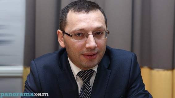 Գլուխ արդուկելու կամ գլխառադ անելու ֆորմուլան. Արմեն Մինասյան