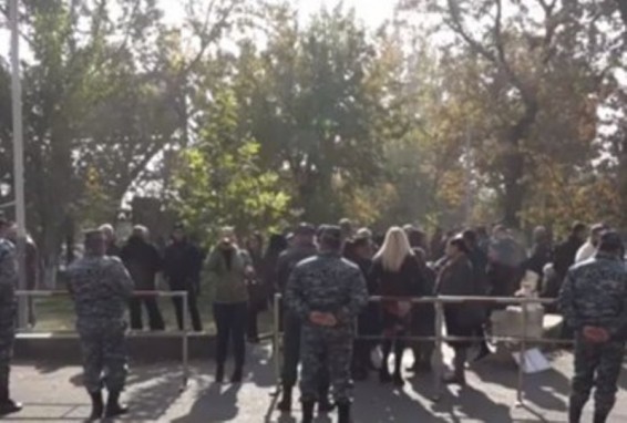 Ռոբերտ Քոչարյանի աջակիցների բողոքի ակցիան՝ ուղիղ