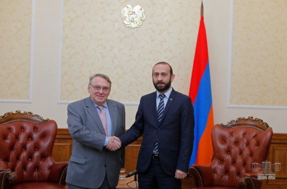 Արարատ Միրզոյանն ընդունել է ՀՀ-ում Չեխիայի դեսպան Բեդրիխ Կոպեցկիին