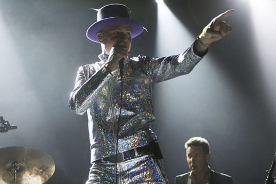 Մահացող կանադացի ռոքերը եզրափակիչ շոուում երկրպագուներին հրաժեշտ է տվել