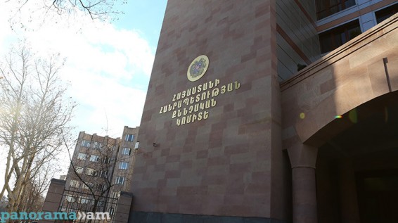 Քաղաքացին ներկայանալով որպես նախարարության աշխատակից՝ մտել է բնակարաններ և հափշտակել գումարներ
