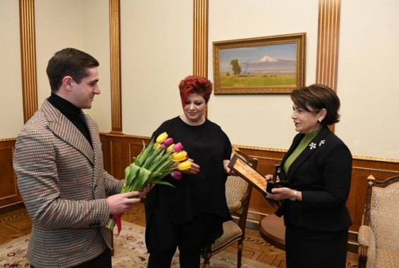 Нунэ Саркисян вручена премия 