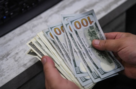 Առինջի համայնքապետարանի պաշտոնատար անձինք նույն համայնքում գտնվող հողատարածքը քաղաքացու անվամբ գրանցելու համար նրանից պահանջել և որպես կաշառք ստացել են 8.000 ԱՄՆ դոլար. ԱԱԾ