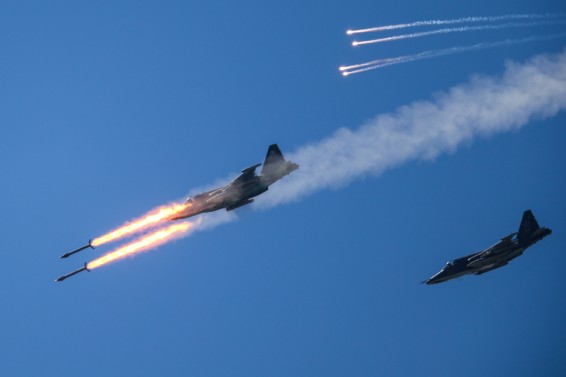 Иран поднял в воздух самолёты после взлёта авиации США в ОАЭ