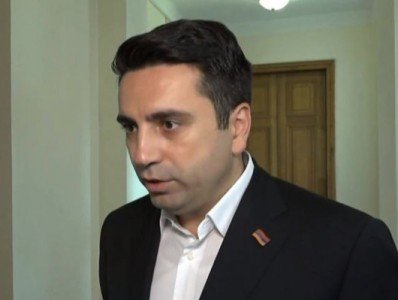 «Շատ ցավում եմ, որ այդ գործընթացը մարդկանց կյանքեր է արժենում»․ Ալեն Սիմոնյանը՝ Կուտոյանի մահվան մասին