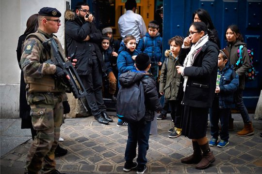 Ֆրանսիայում ուստարվա սկզբից կուժեղացնեն դպրոցների պահպանությունը՝ ահաբեկչական սպառնալիքի պատճառով