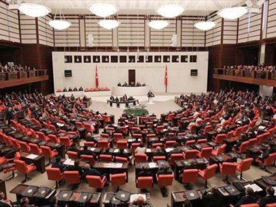 Թուրքիայում կարող են «ամուսնանալ բռնաբարողի հետ» օրենք ընդունել