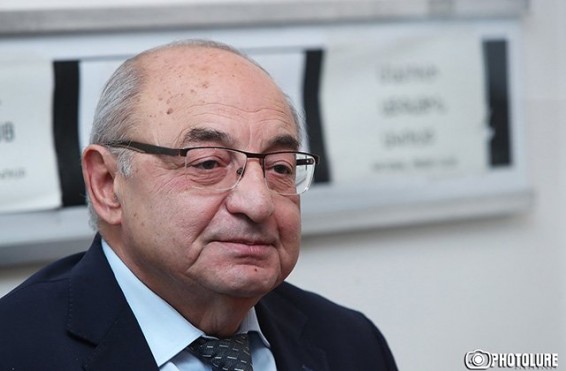 «Հաճույքով կապրեի մի երկրում, որի ղեկավարը լիներ Հրայր Թովմասյանը»․ Վազգեն Մանուկյան