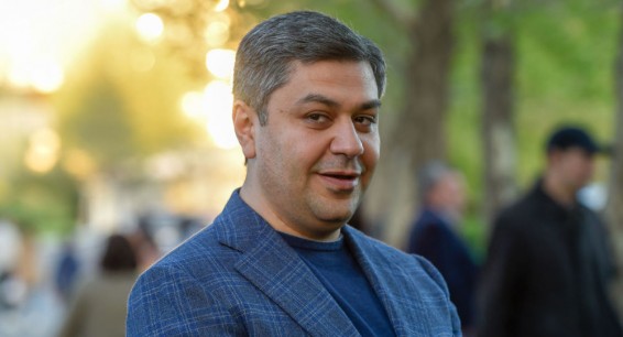 Артур Ванецян проведет закрытое совещание с представителями ряда ведущих армянских СМИ