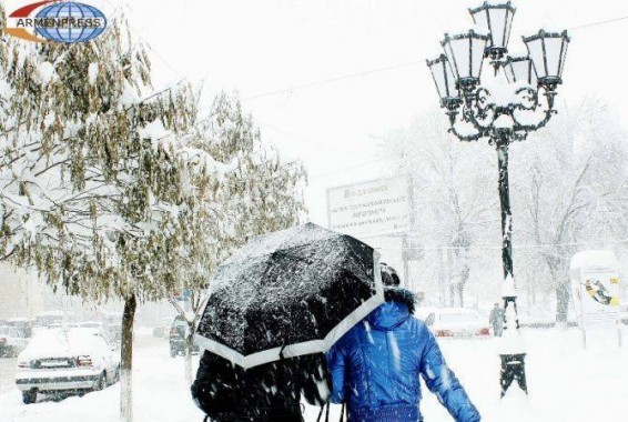 В республике ожидаются обильные осадки, на автодорогах – гололед