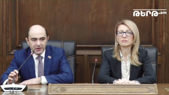ԱԺ «Լուսավոր Հայաստան» խմբակցության պատգամավորների ճեպազրույցը՝ ուղիղ