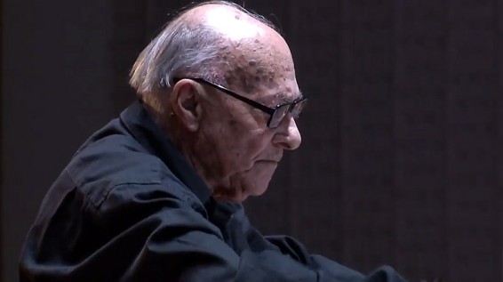 В возрасте 90 лет ушел из жизни дирижер Юрий Давтян