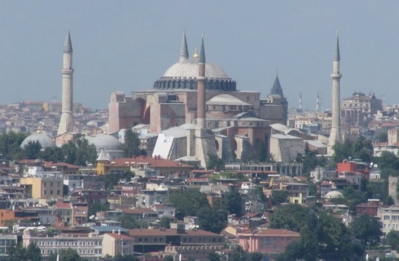 Թուրքիան 11 երկրում փոխել է իր դեսպաններին