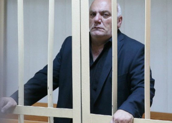 Մոսկվայում «Սիթիբանկ»-ի բաժանմունքը գրաված Արամ Պետրոսյանը երկու ամսով կալանավորվել է