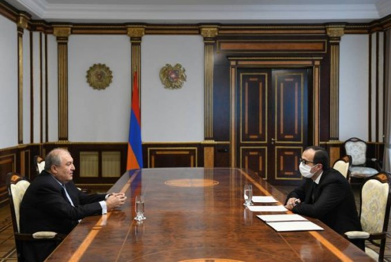 Նախագահ Սարգսյանն աշխատանքային հանդիպում է ունեցել առողջապահության նախարարի հետ