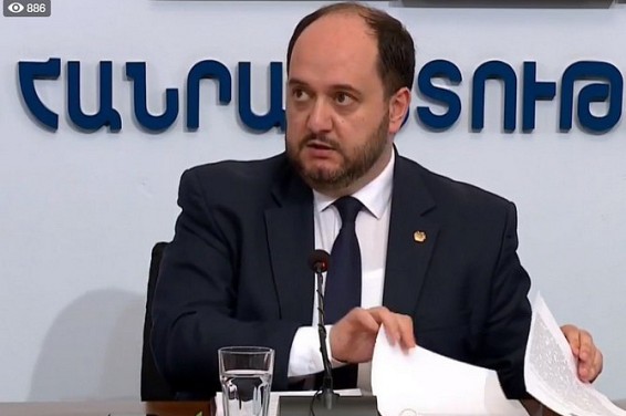 Министр поблагодарил армянских учителей за беспрецедентное воодушевление и рассказал о новшествах в сфере удаленного образования