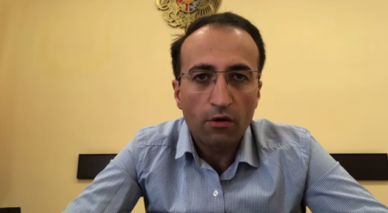 Երկու ամսական երեխան մոր հետ վարակվել է կորոնավիրուսով. նախարարը երեկ հերքում էր, այսօր՝ հաստատեց